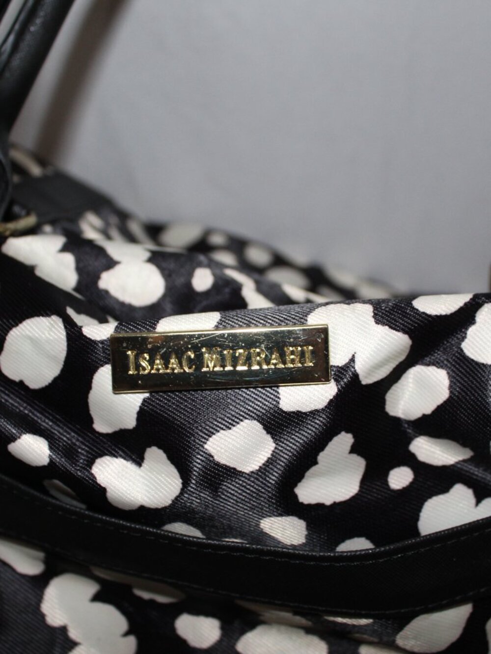 Isaac Mizrahi Black and White Patterned Weekender Duffle Bag - Picture 3 of 9